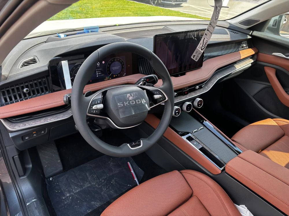 SKODA SUPERB Škoda Superb Combi L&K 2.0 TDI 142 kW (193 KM) 7-biegowa automatyczna