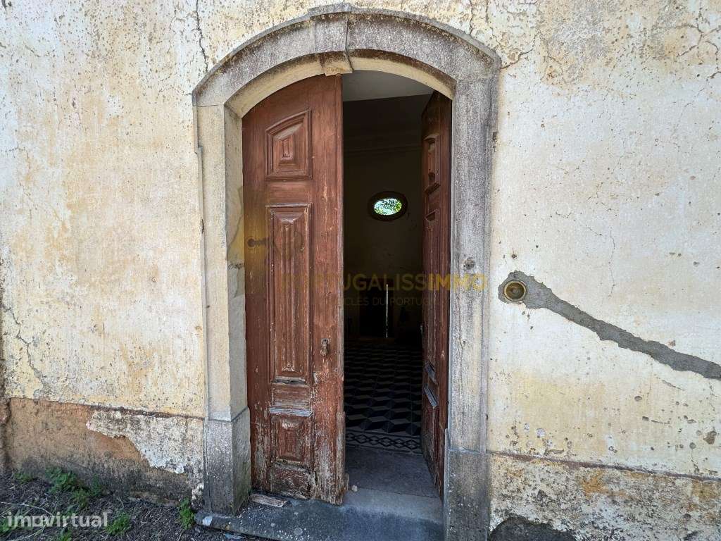 Vende-se - Propriedade histórica com potencial turístico em 8 hecta... - Grande imagem: 4/60