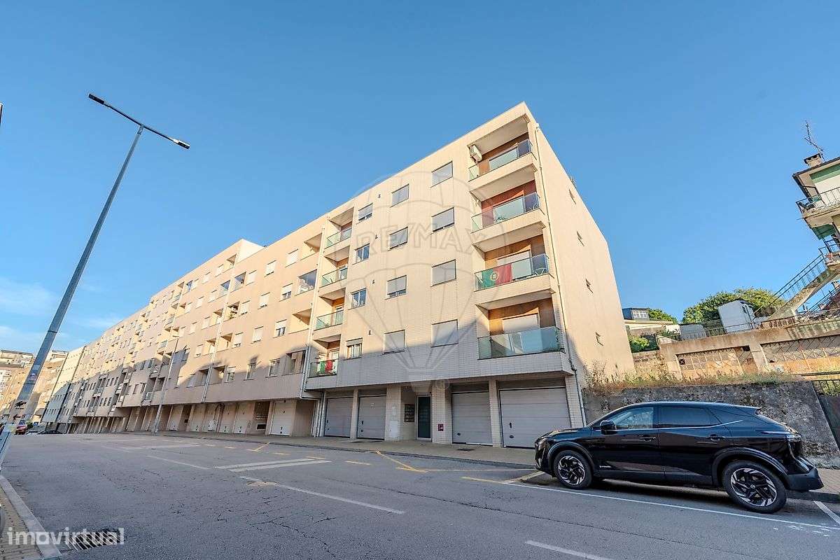 Apartamento T3 Situado em Real, Braga-21