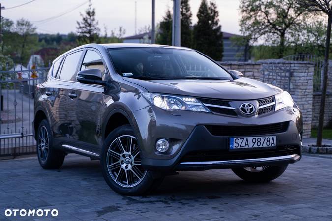 Toyota RAV4 2.2 D-4D 4x4 Executive - 1