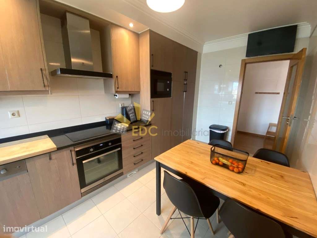 Apartamento Duplex T2+1 com Parqueamento, Arrecadação e Varanda | E...-15