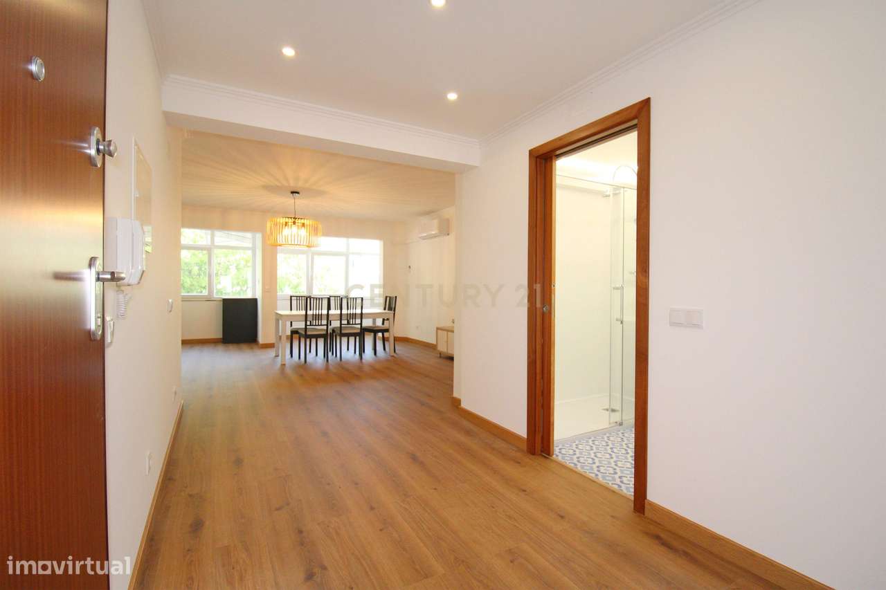 Apartamento T2 totalmente remodelado.-25