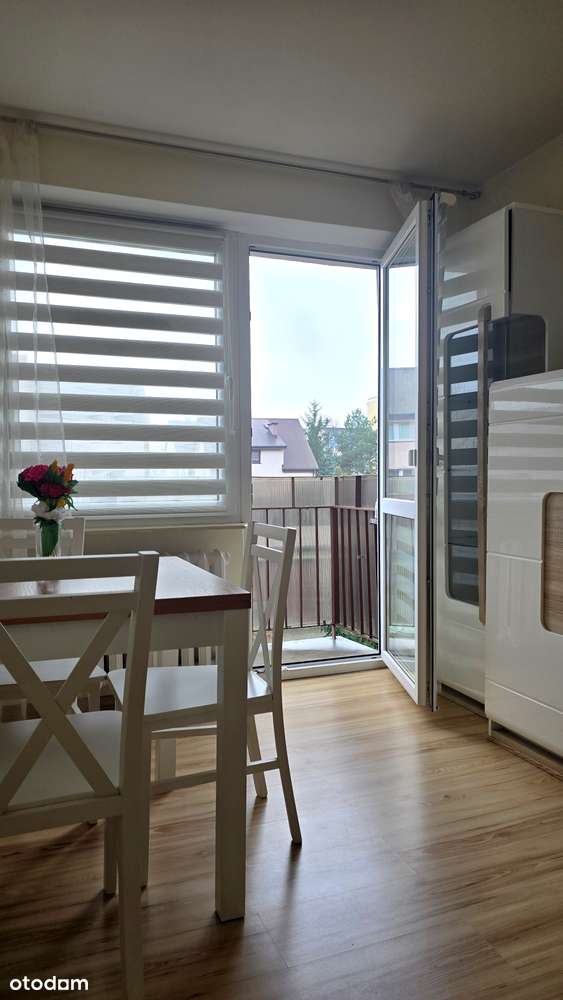 Słoneczne 2-pokojowe mieszkanie w dobrej lokalizacji na sprzedaż!-4