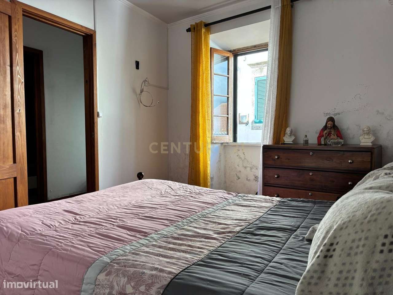 Moradia T2 em Povoação - Oportunidade de Renovação - Grande imagem: 5/18