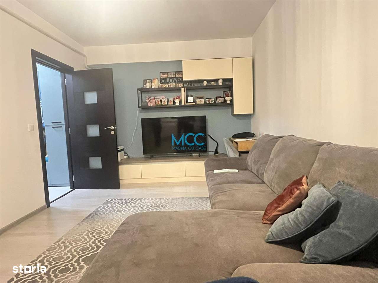 Vand Apartament 3 camere Mobilat + Loc de Parcare - Imagine principală: 1/9