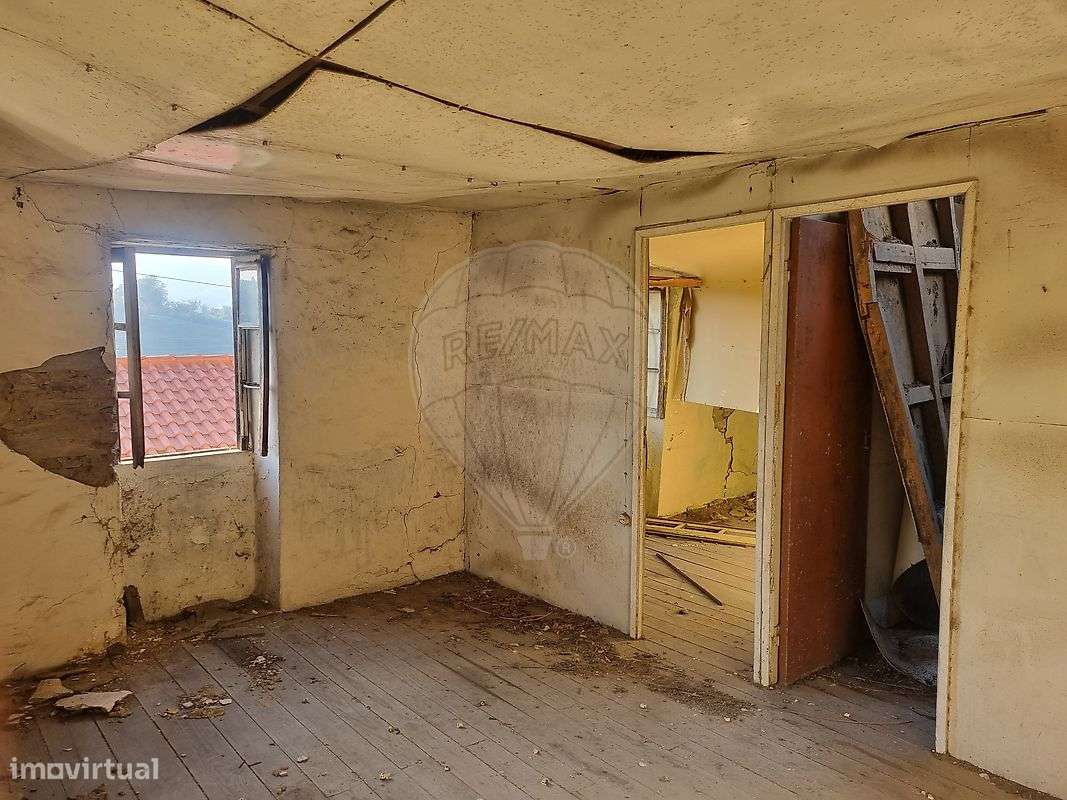 Moradia T2 para venda-12