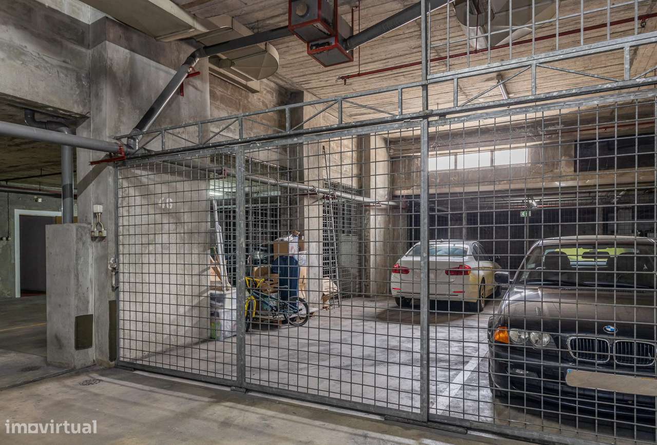 Apartamento T3 duas casas de banho parqueamento em S. Domingos de Benf-8