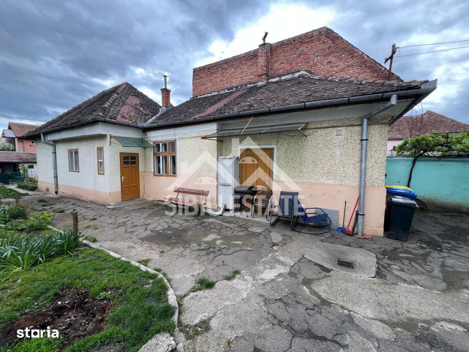 De vanzare: Proprietate cu 2 unitati locative ,Zona Lupeni, Sibiu - Imagine principală: 2/12