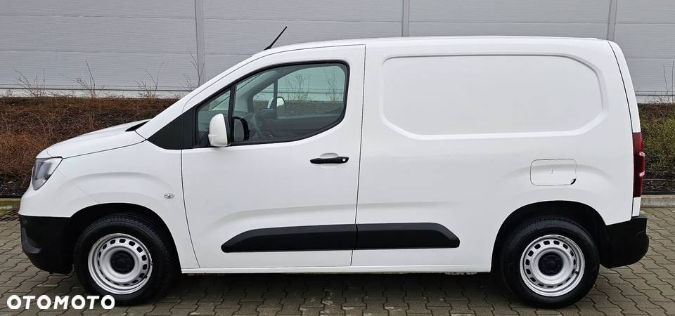 Opel COMBO - 4