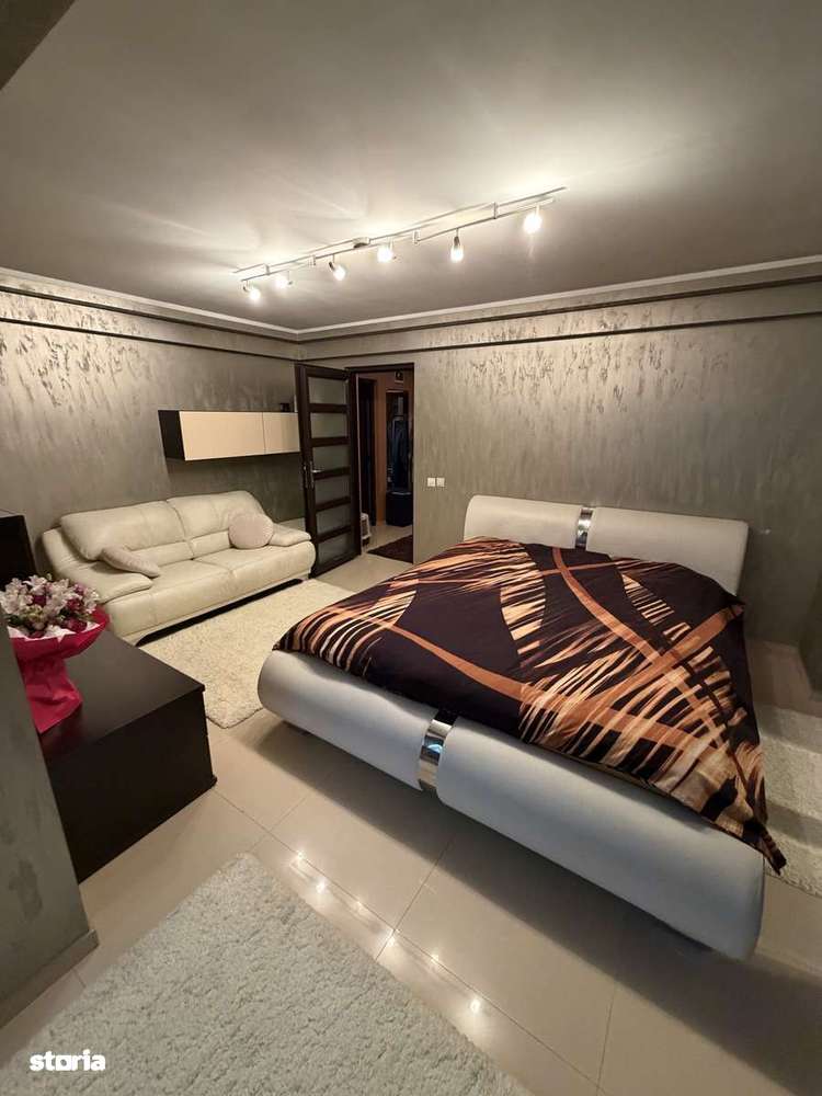 Apartament 3 decomandate etaj 2 /4-5