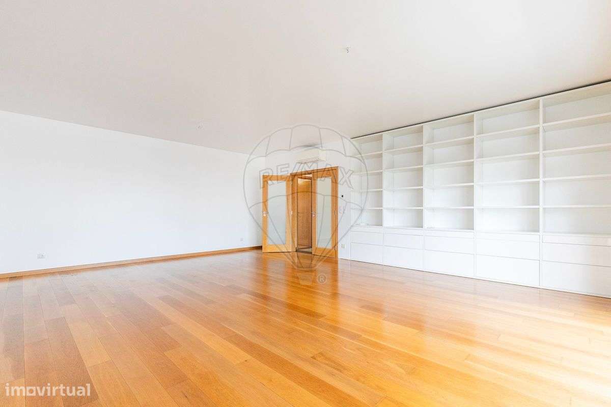 Apartamento T4 para venda - Grande imagem: 3/16