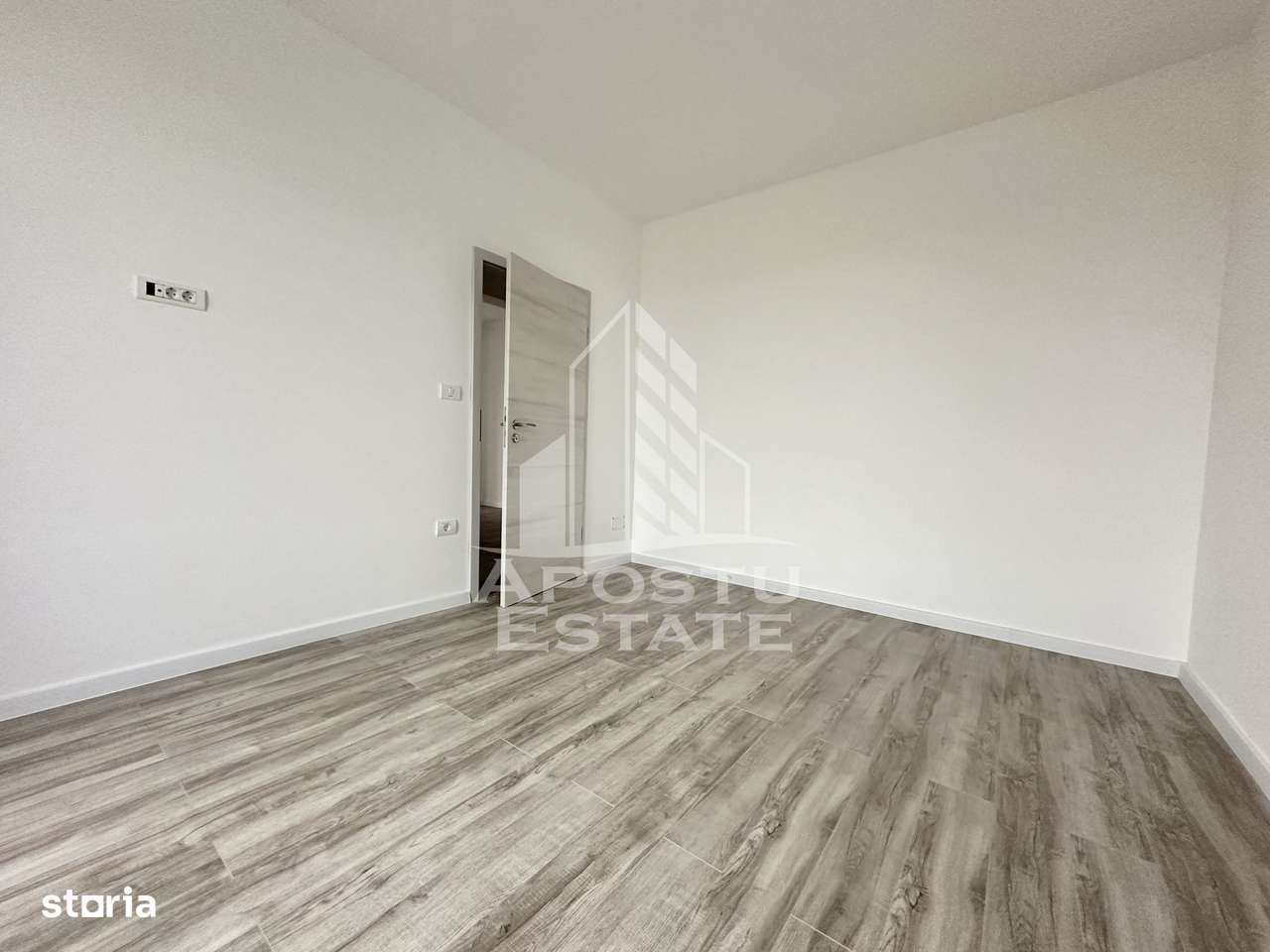 Apartament cu 2 camere, decomandat, bucatarie inchisa, terasa 13 mp - Imagine principală: 5/9