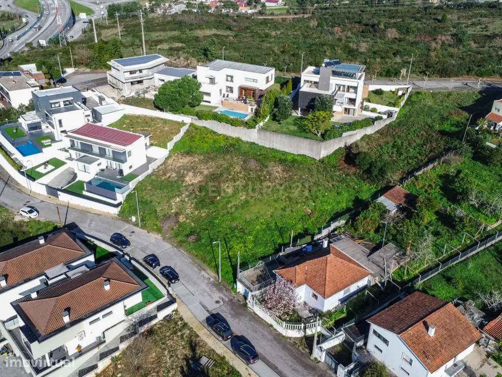 Oportunidade Única para a Sua Moradia de Sonho em Loteamento-4