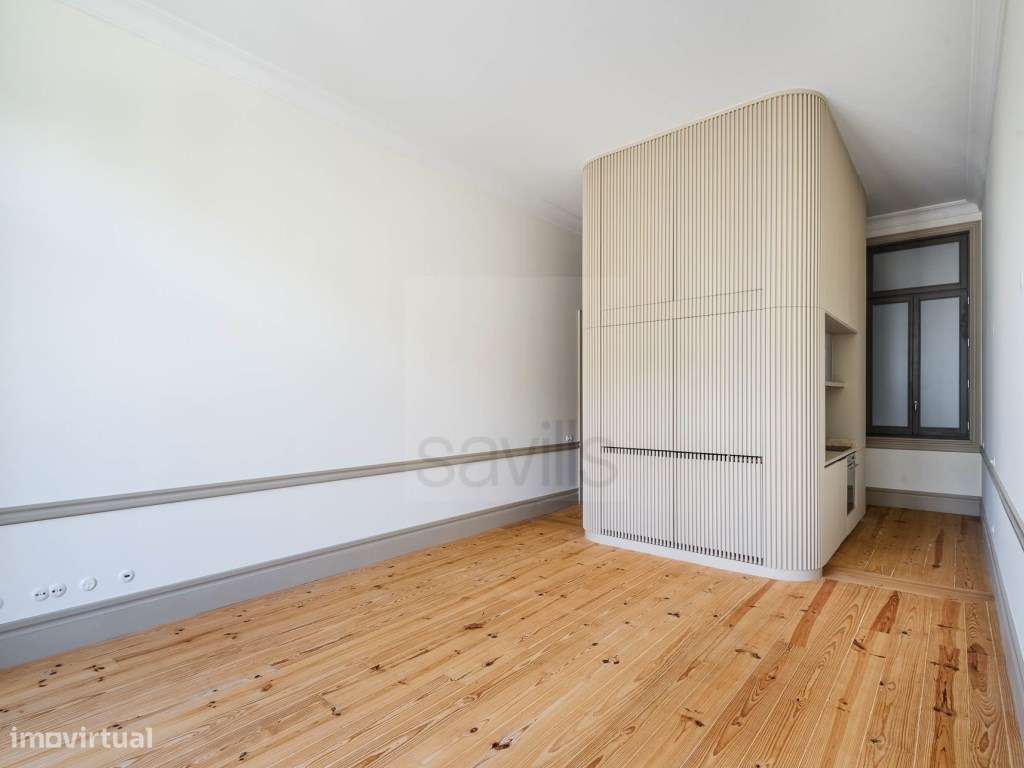 Apartamento T2 na Avenida dos Aliados, no Porto, com Varanda - Grande imagem: 4/30