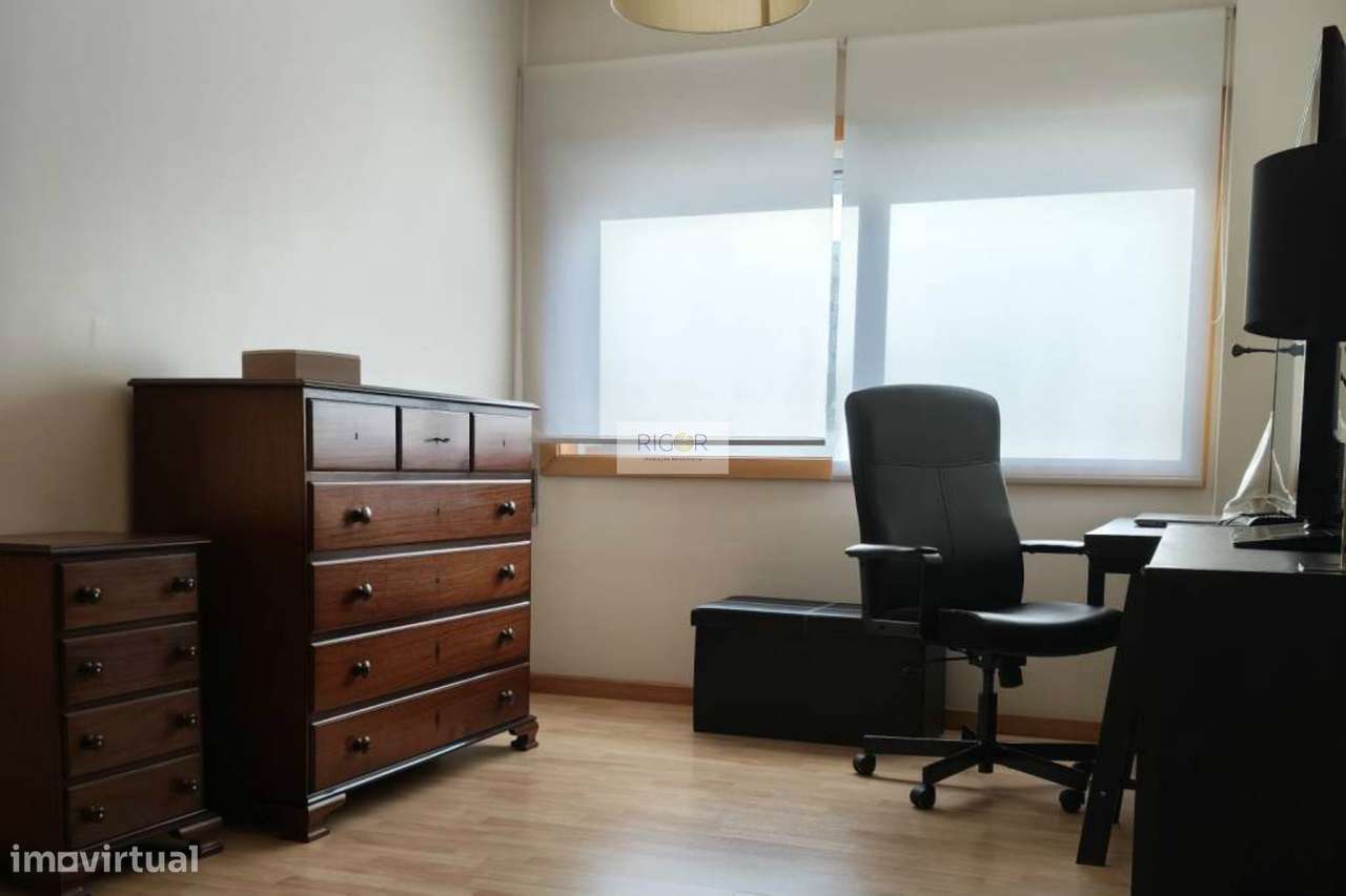 T3 junto ao Metro, a 980mts da praia de Matosinhos-16