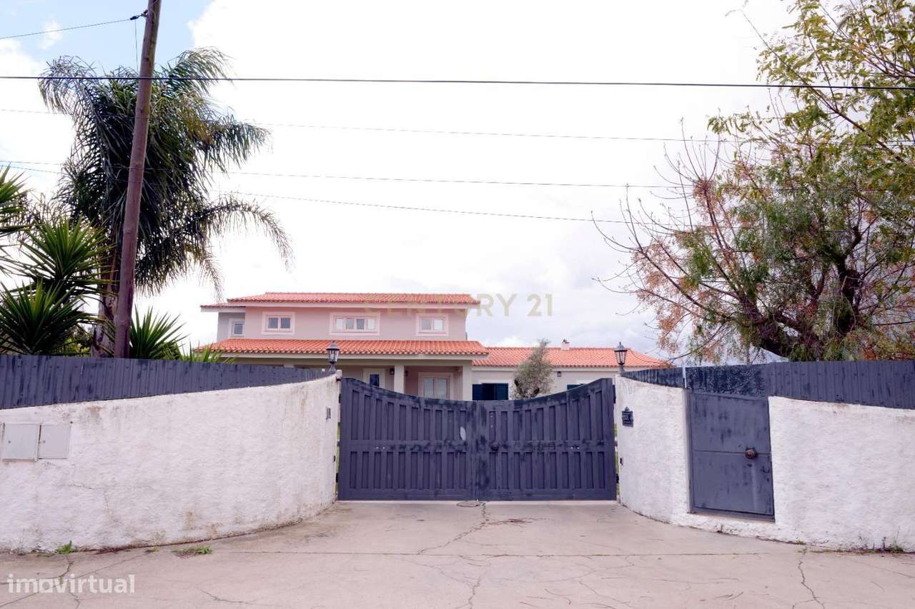 Moradia T5 com Piscina em Salvaterra de Magos - Grande imagem: 3/38