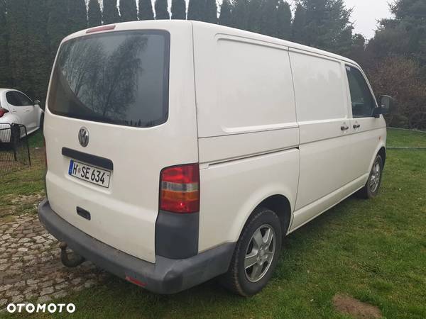 Volkswagen T5 - 4