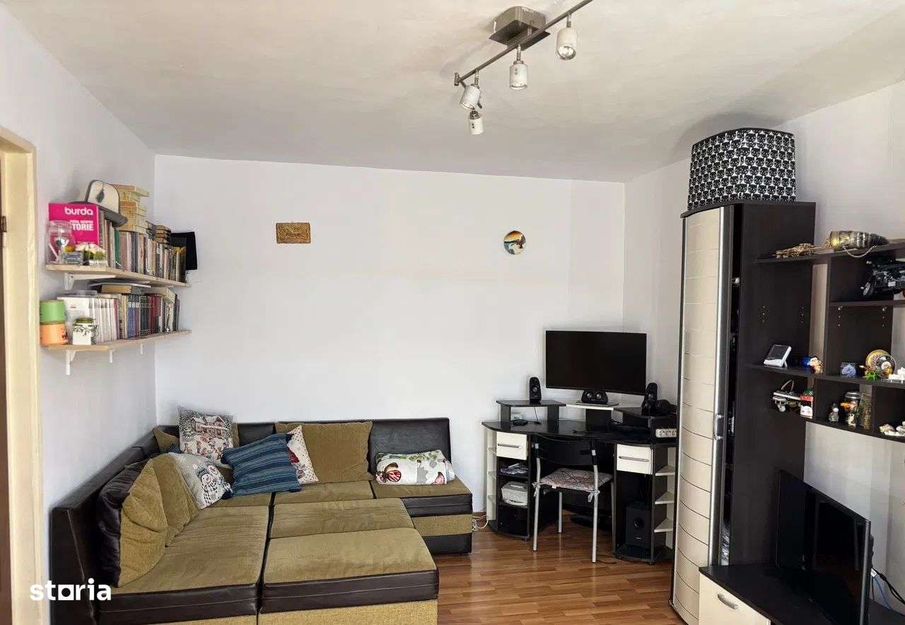 APARTAMENT 2 CAMERE DECOMANDAT BLOC 1980 METROU GORJULUI-8
