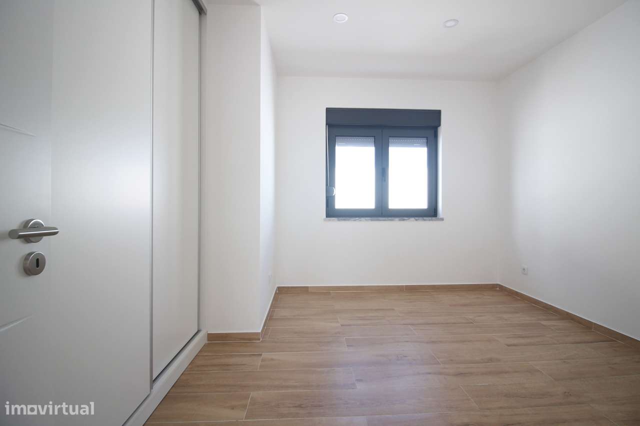 Moradia Térrea T3 Nova em lote de 340m2 em Fernão Ferro-14