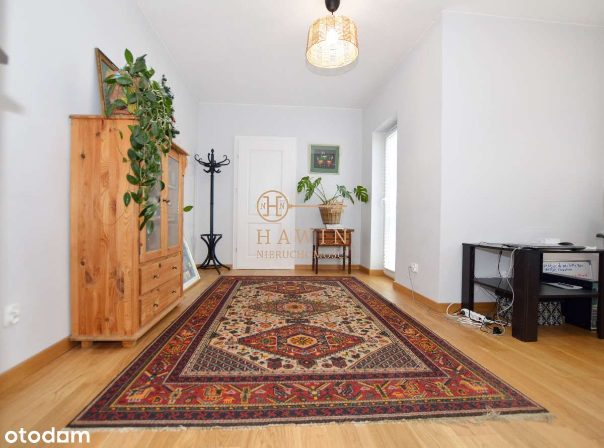 3 pokoje / 2 balkony/ winda/ garaż / klimatyzacja-0