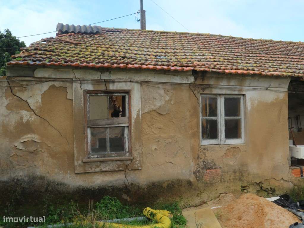 MORADIA P/ RECUPERAR - Grande imagem: 4/11