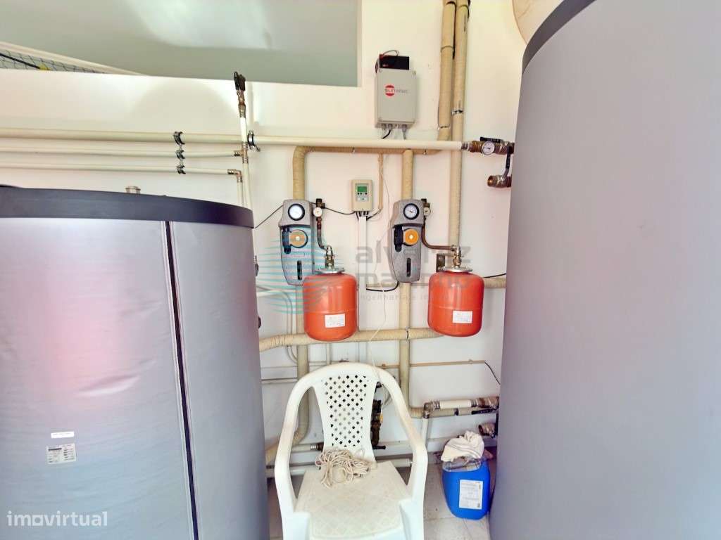 Excelente Moradia / Quinta, área de terreno com 14.600 m2, piscina ...-5