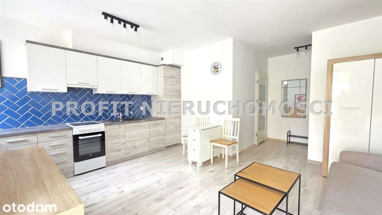 Komfortowy apartament z balkonem w ścisłym centrum - Pełny obrazek: 4/20