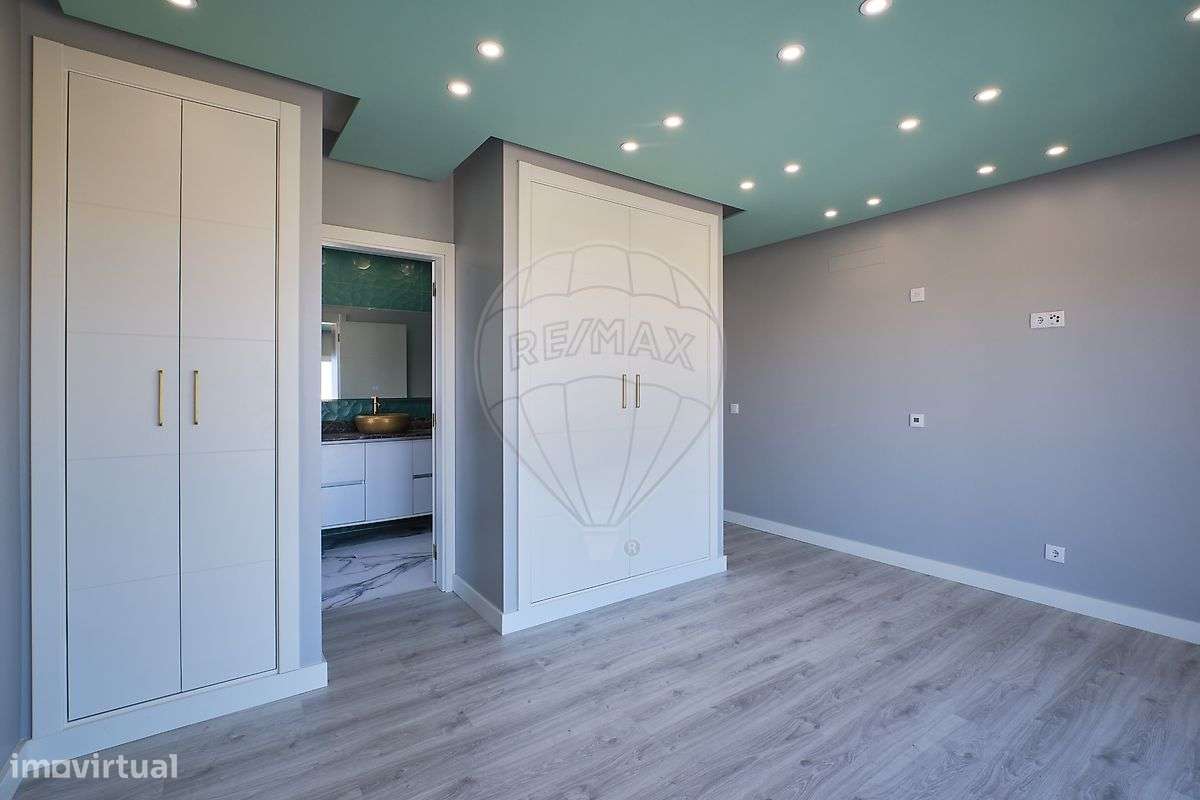 Moradia T4 para venda-34