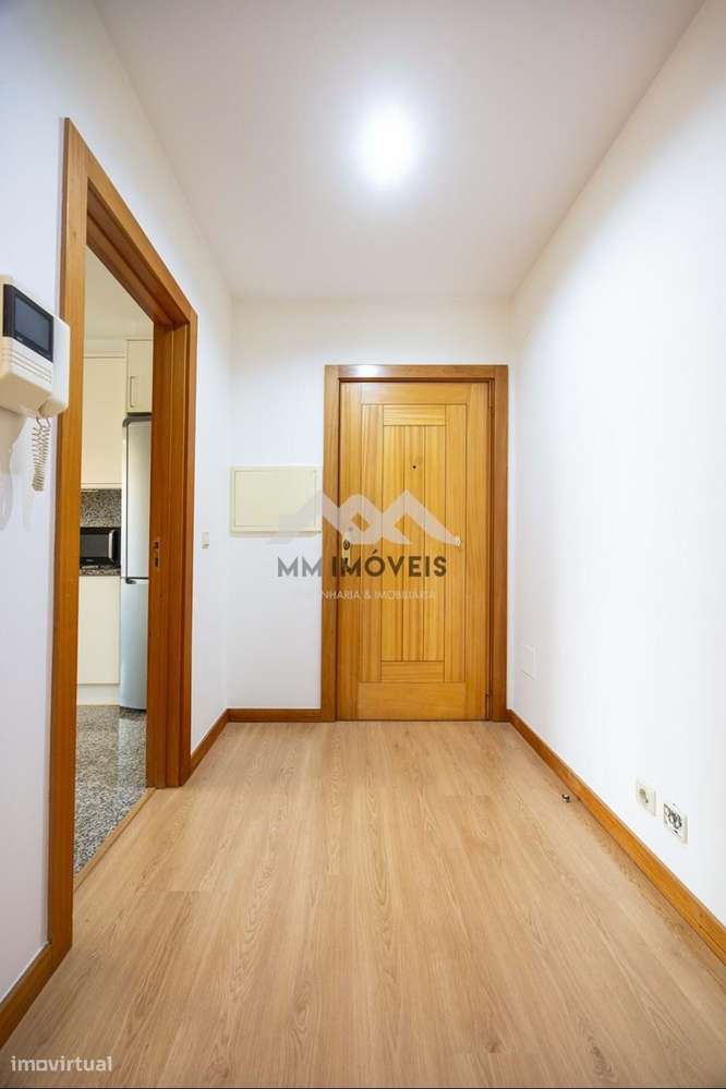 Apartamento T2 | Senhora da Hora | METRO | Garagem | Arrumo-39