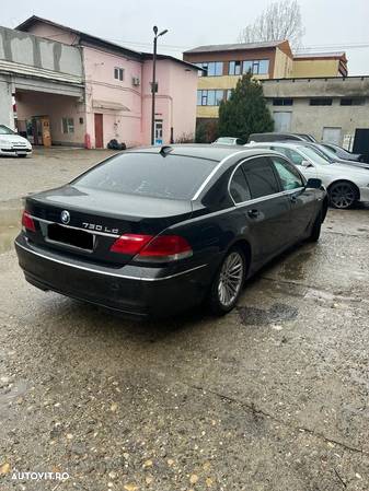 Dezmembrez BMW seria 7 E66 730Ld M57 231cp cutie calculator usa aripa capota portbagaj trager bara faruri xenon stop interior jante navigatie oglinzi plafon praguri volan etc - 8