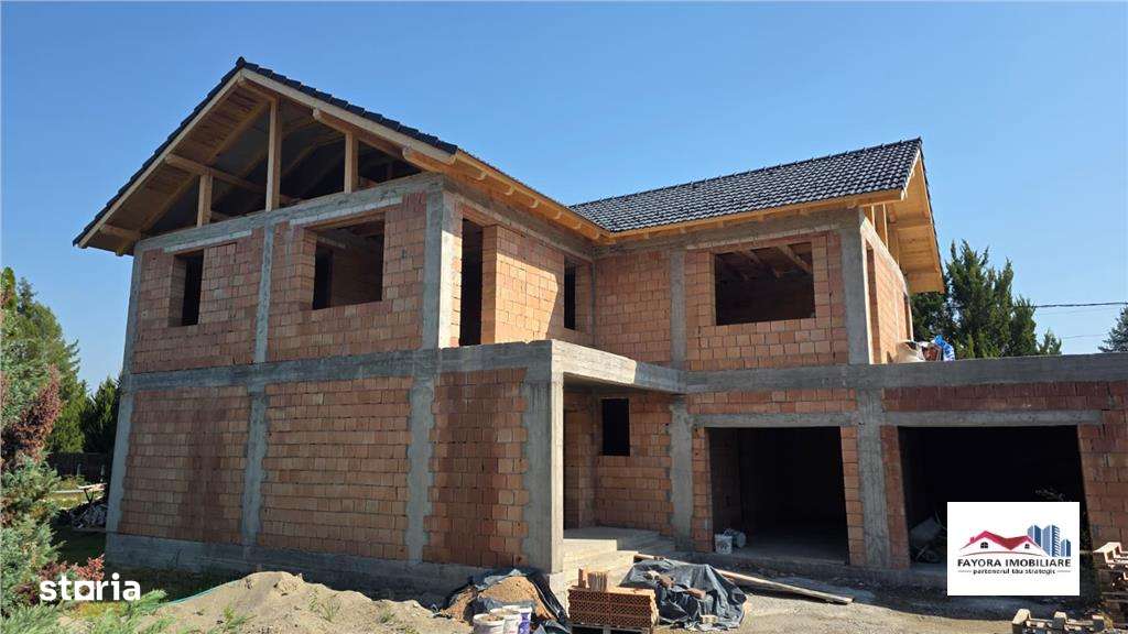 Casa Moderna in Noul Ansamblu Phoenix Sangeorgiu de Mures - Imagine principală: 5/9