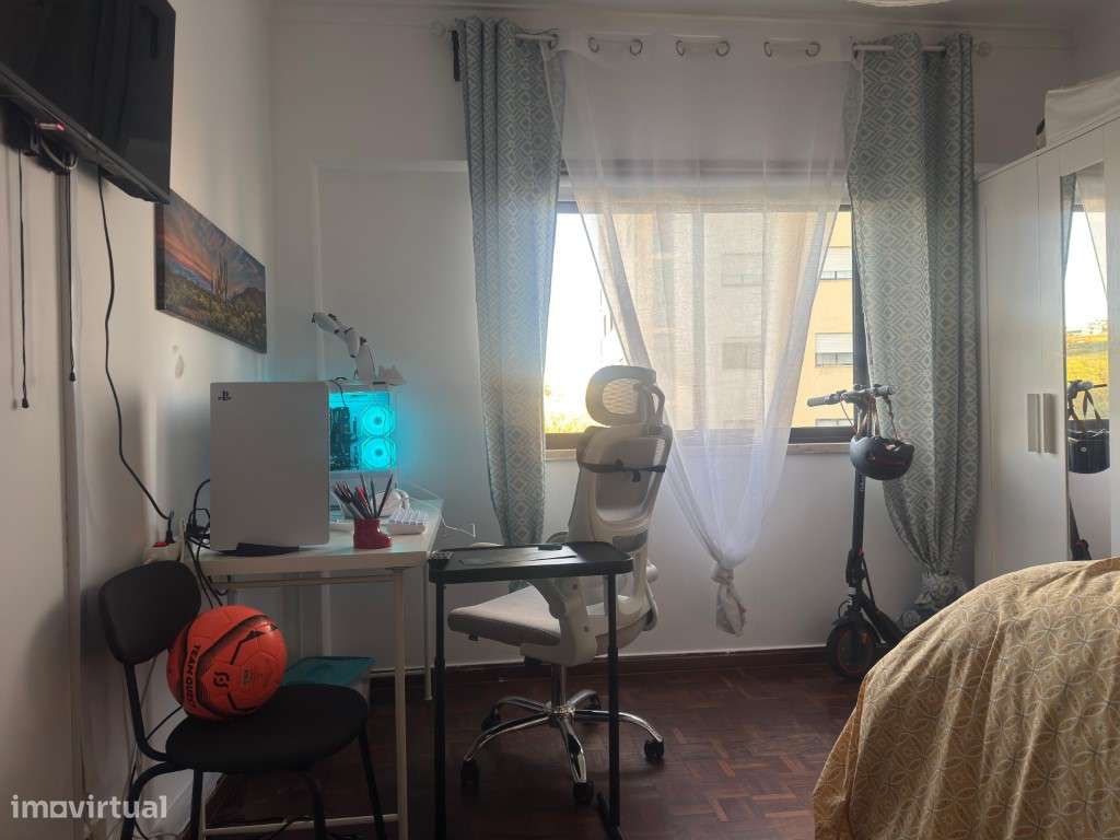 APARTAMENTO T3 - NA RUA CORREIA GARÇÃO - ODIVELAS-27