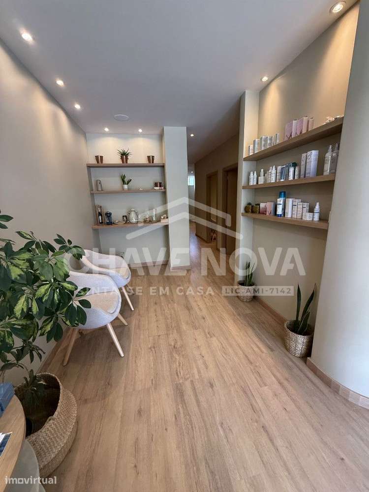 Clínica para trespasse, à Av. da Boavista, Porto - Grande imagem: 2/16