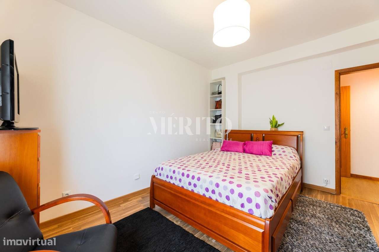 Apartamento T3 em São Veríssimo – A apenas 3 minutos do centro de Barc-11