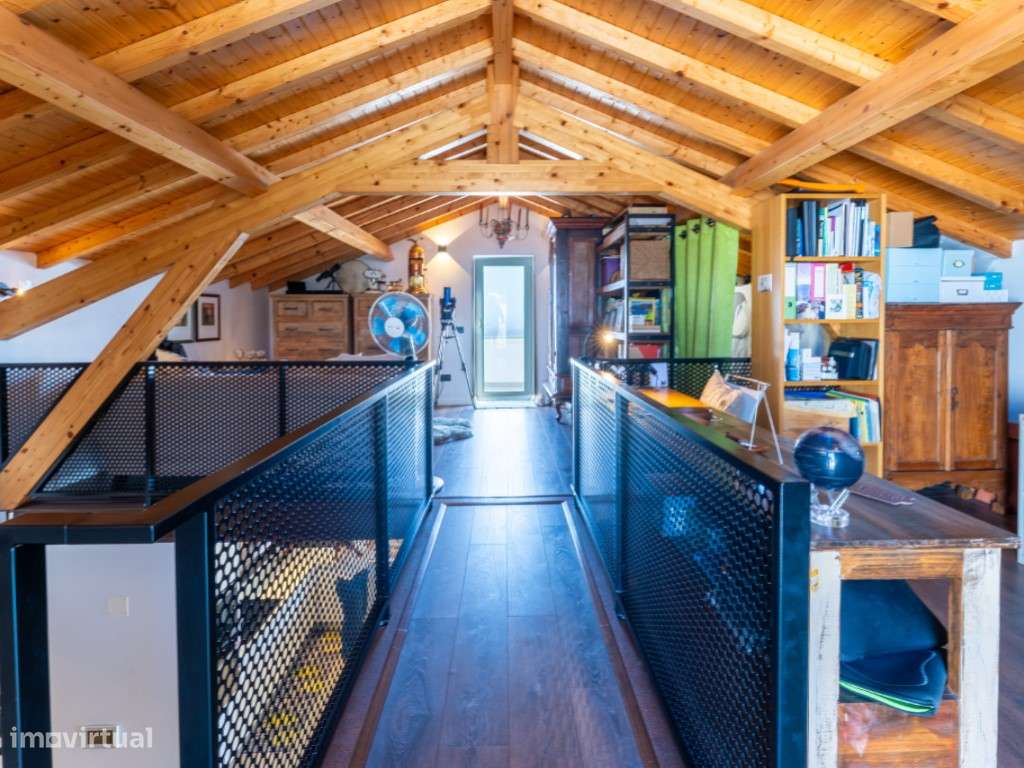 Moradia T3 com Piscina e Próxima do Mar na Serra do Bouro-5