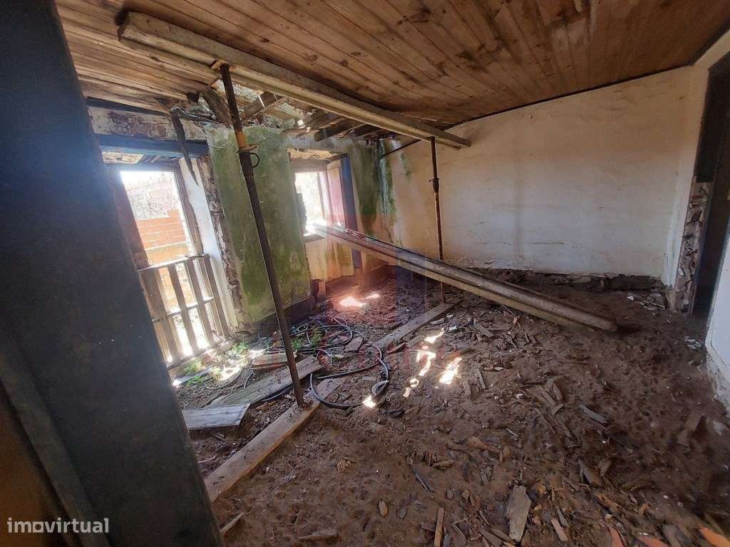 Terreno com ruina com viabilidade de construção extra-14