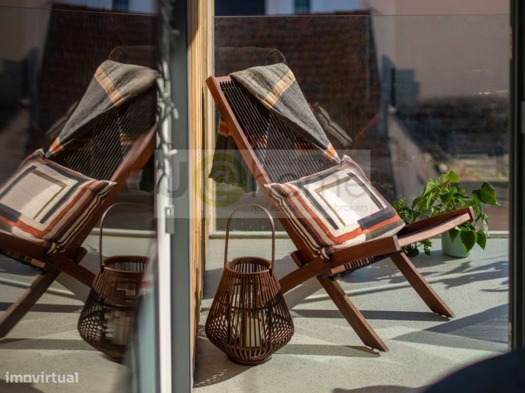 Estúdio em condomínio com piscina na avenida da Liberdade-13