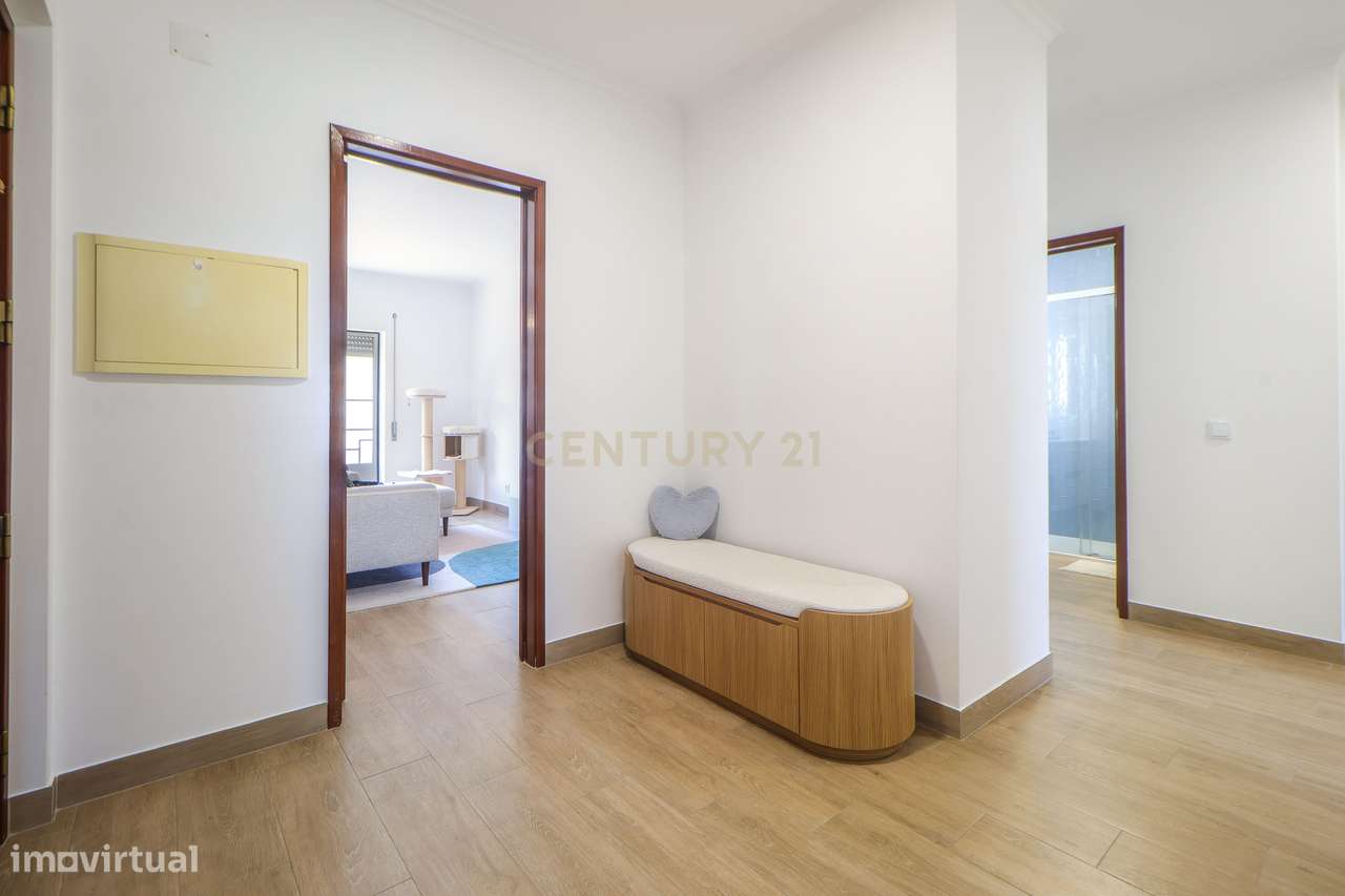 T3 Remodelado em 2024 | Pronto a Habitar | Vendas Novas-14