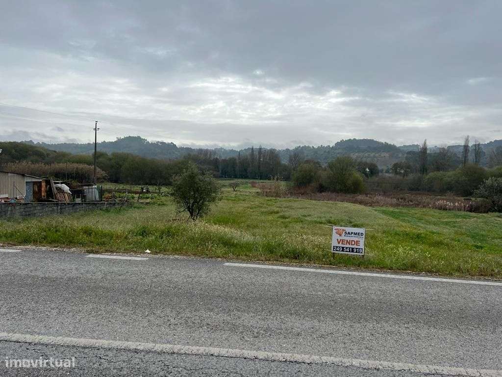 Terreno á venda em Seiça - Grande imagem: 2/4