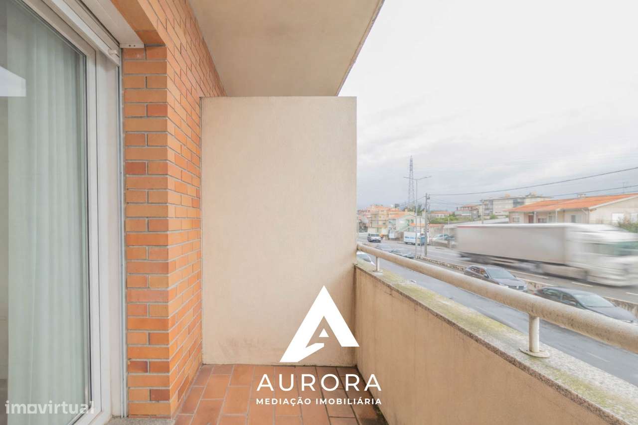 Apartamento T2 no 1.º Andar | Garagem | Varandas | A 5 Minutos de Espi - Grande imagem: 3/36