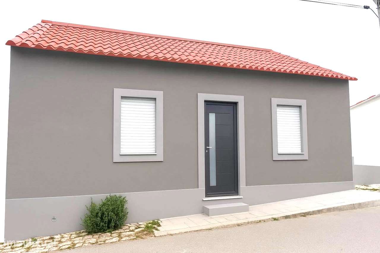 Moradia T2 Remodelada | Logradouro-11