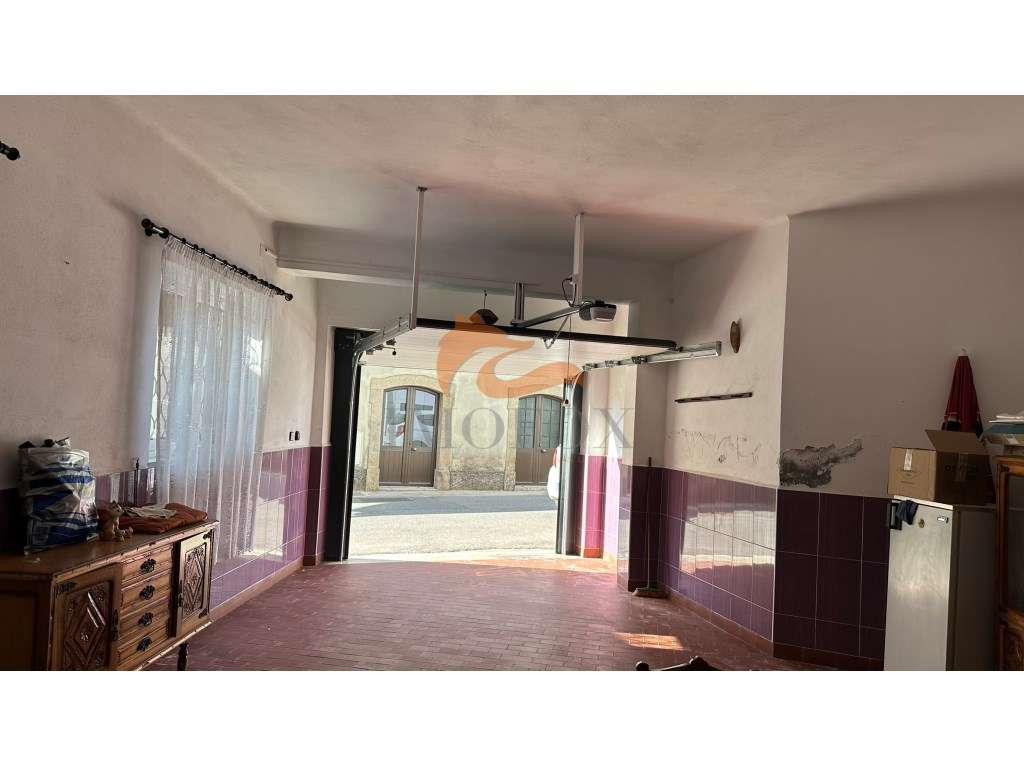 Moradia com 3 quartos e garagem pronta a habitar localizada no cent...-16