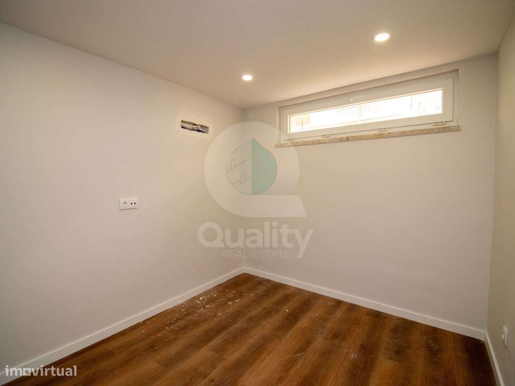 T3 remodelado no centro do Barreiro-13