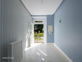 Moradia T5+2 sem móveis totalmente remodelada, com jardim e piscina... - Grande imagem: 3/56