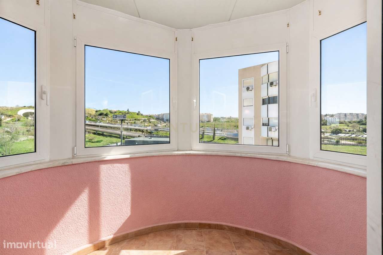 T3 153 m² com varanda | Garagem + 1 lugar de estacionamento | Lumiar |-12