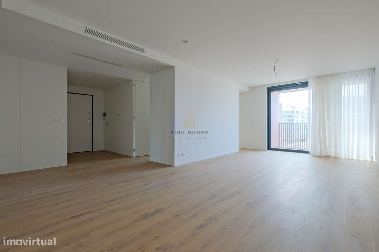 Apartamento T3 com garagem Box e vista para a Ria, em Aveiro - Grande imagem: 1/25