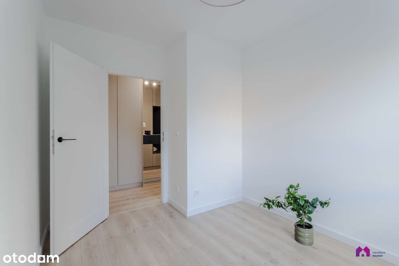 GOTOWE do ZAMIESZKANIA- TRZY pokoje blisko LASKU-11