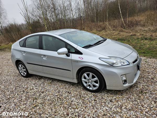 Toyota Prius (Hybrid) Comfort - 16