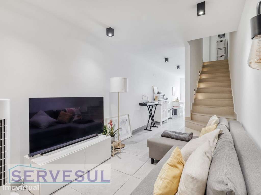 Moradia Nova e Moderna composta por 3 pisos com 2 quartos, com 91 m...-5