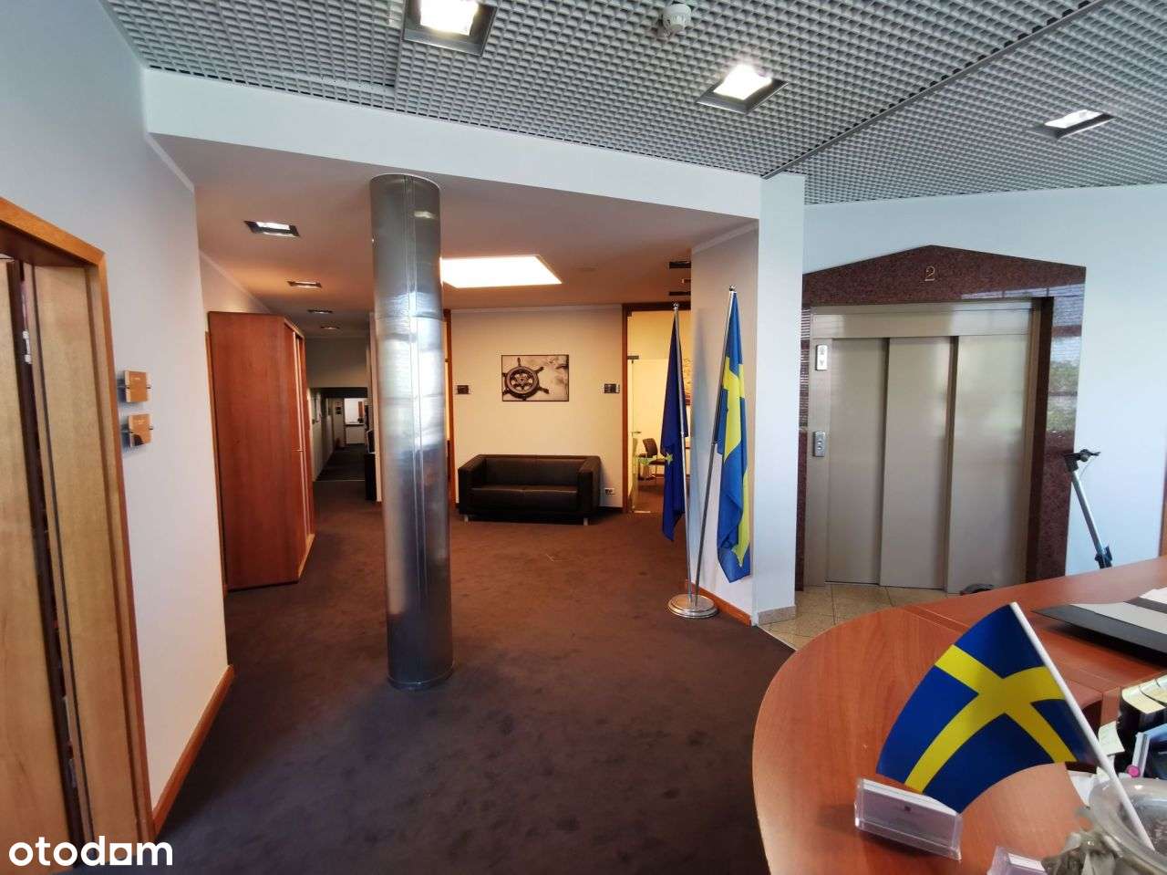 Obiekt handlowo-biurowy 1884m2 na sprzedaż-3